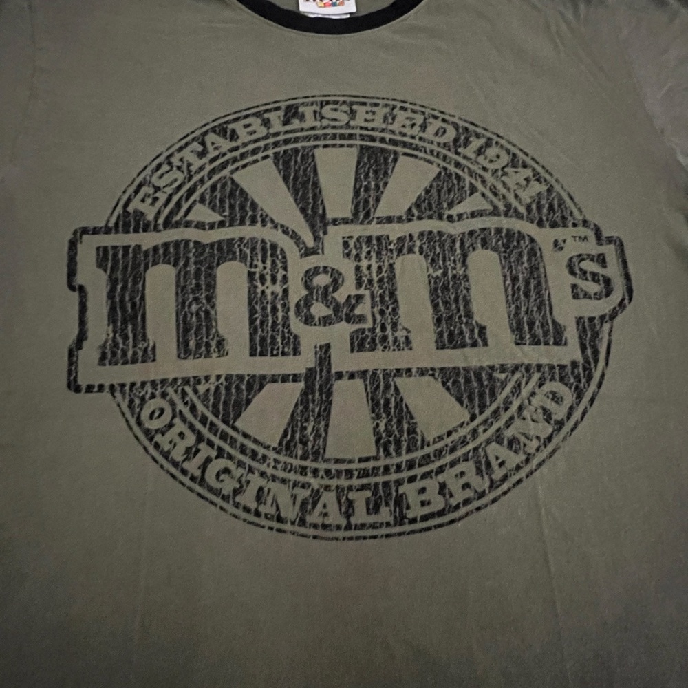 M&M's Vintage graphic Olive Green t-shirt - Picture 2 of 4